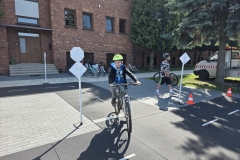 20260603_090758-Sredni