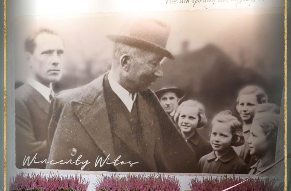 Szkolna delegacja na uroczystościach w Wierzchosławicach